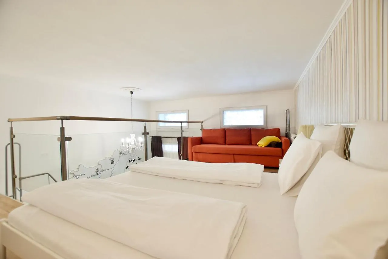 Standard Apartment By Hi5- Rose Street'S Home Budapest 0*,