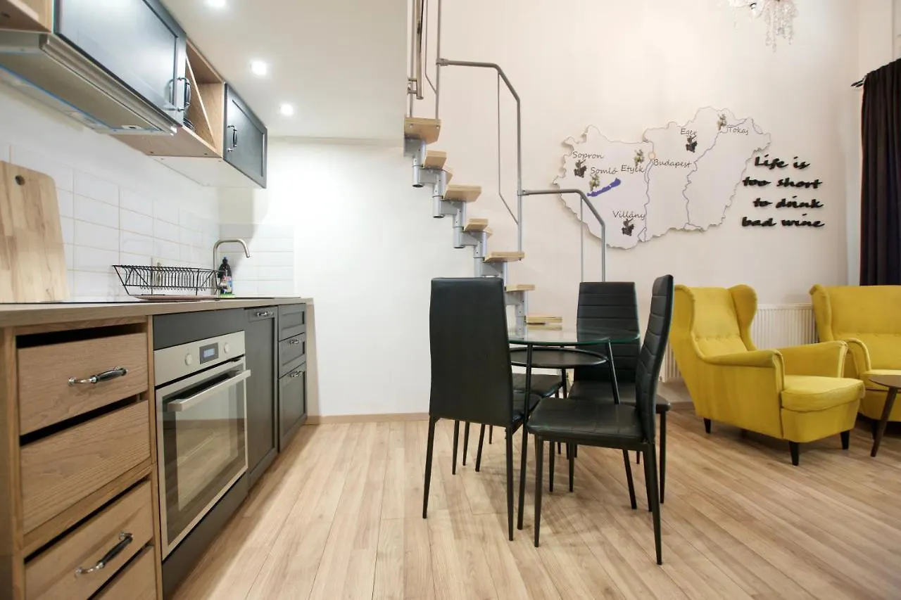 Standard Apartment By Hi5- Rose Street\'S Home contacts